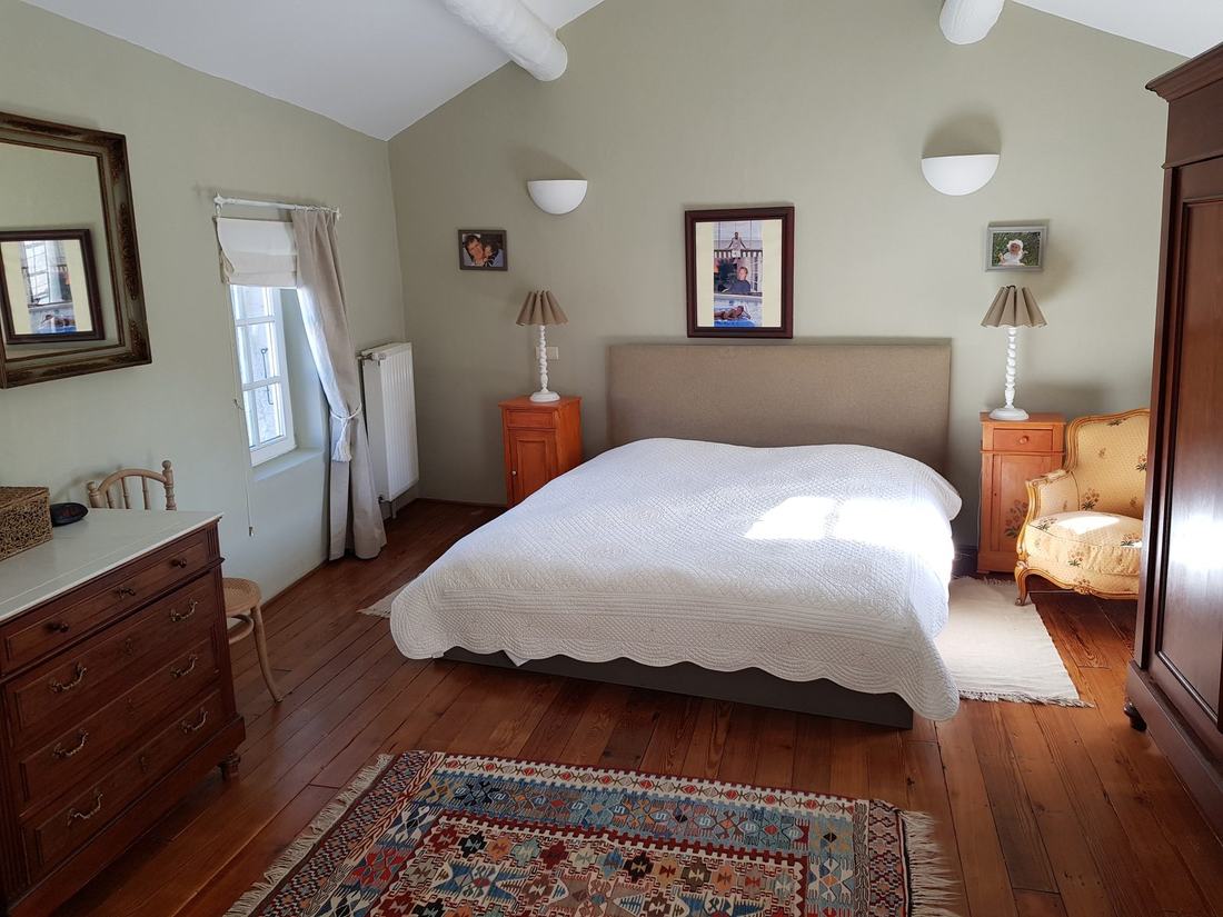La chambre parentale spacieuse